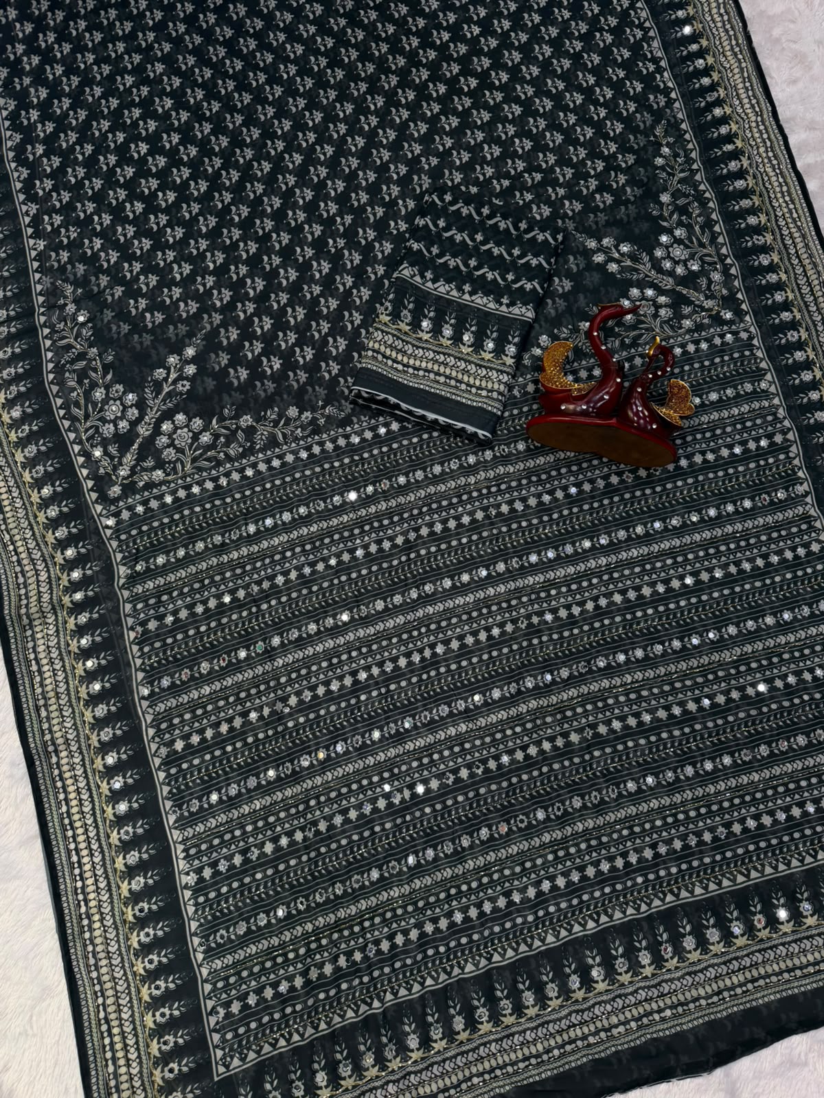 Royal Ajrakh-Inspired Printed Saree with Intricate Floral Motifs & Traditional Border - BLACK