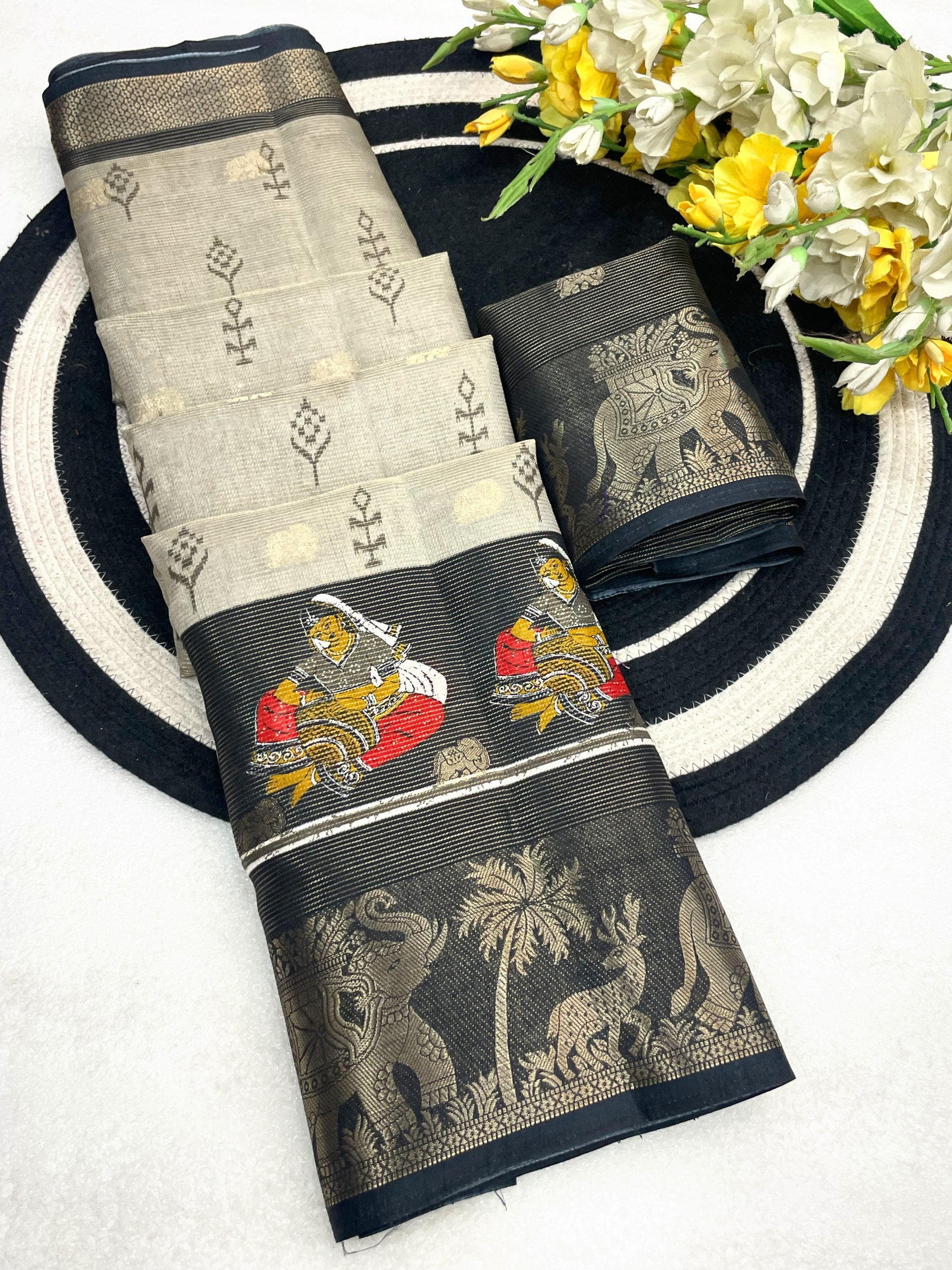 Elegant Two-Tone Floral Moss Mellow Saree with Jacquard Border & Designer Blouse - BLACK